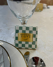 Load image into Gallery viewer, Checked - Leaf Place Card Cookies
