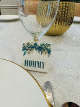 Load image into Gallery viewer, Leaf-Wood Place Card Cookies
