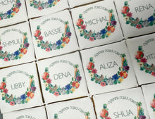 Load image into Gallery viewer, Simanim Floral Place Card Cookies
